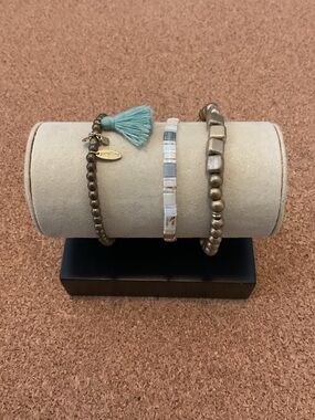 Serafina seed Beads & Tassel Bracelet Set - Mint and Brass Tones
